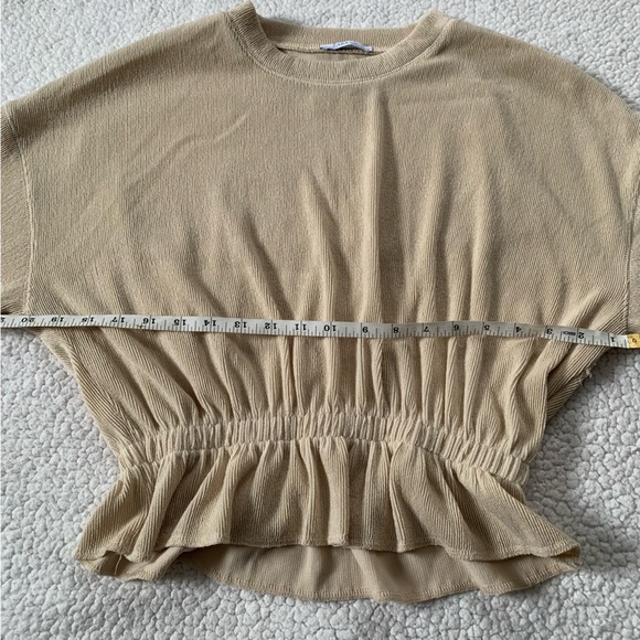 Zara Ribbed Peplum Long Sleeved Top - Picture 8 of 9